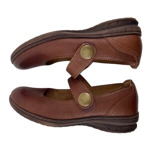 Comfortiva Align Mary Jane Shoes Womens 8 M Brown Leather Flat Academia